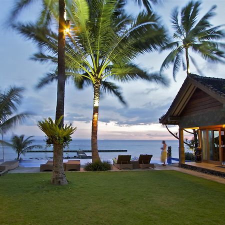 Bayshore Villa Manggis  Exterior photo